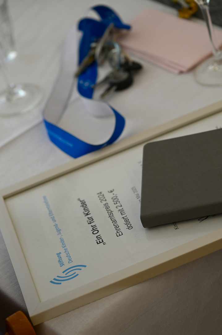 Unser Elterntelefon gewinnt Ehrenamtspreis